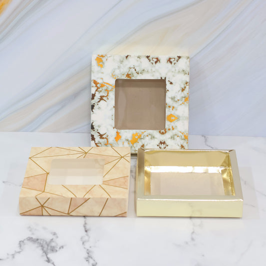 Cardboard Gift Box: Simple Elegance