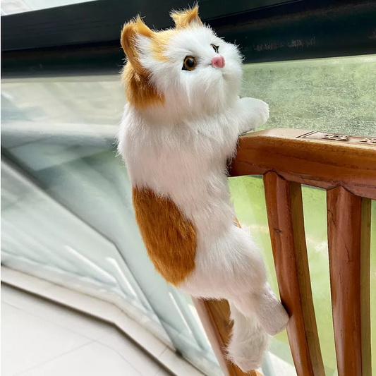 Hanging Feline Friends: Realistic Cat Figures